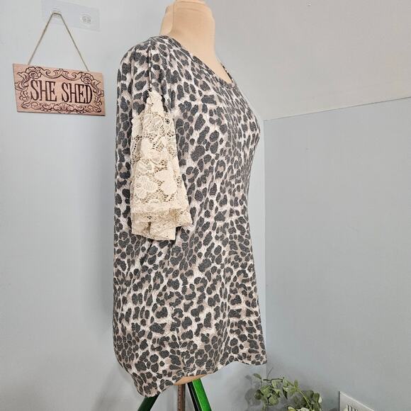 Leopard Top Women's Medium Animal Lace Sleeves Mob Wife Career Office Dainty - Picture 3 of 15